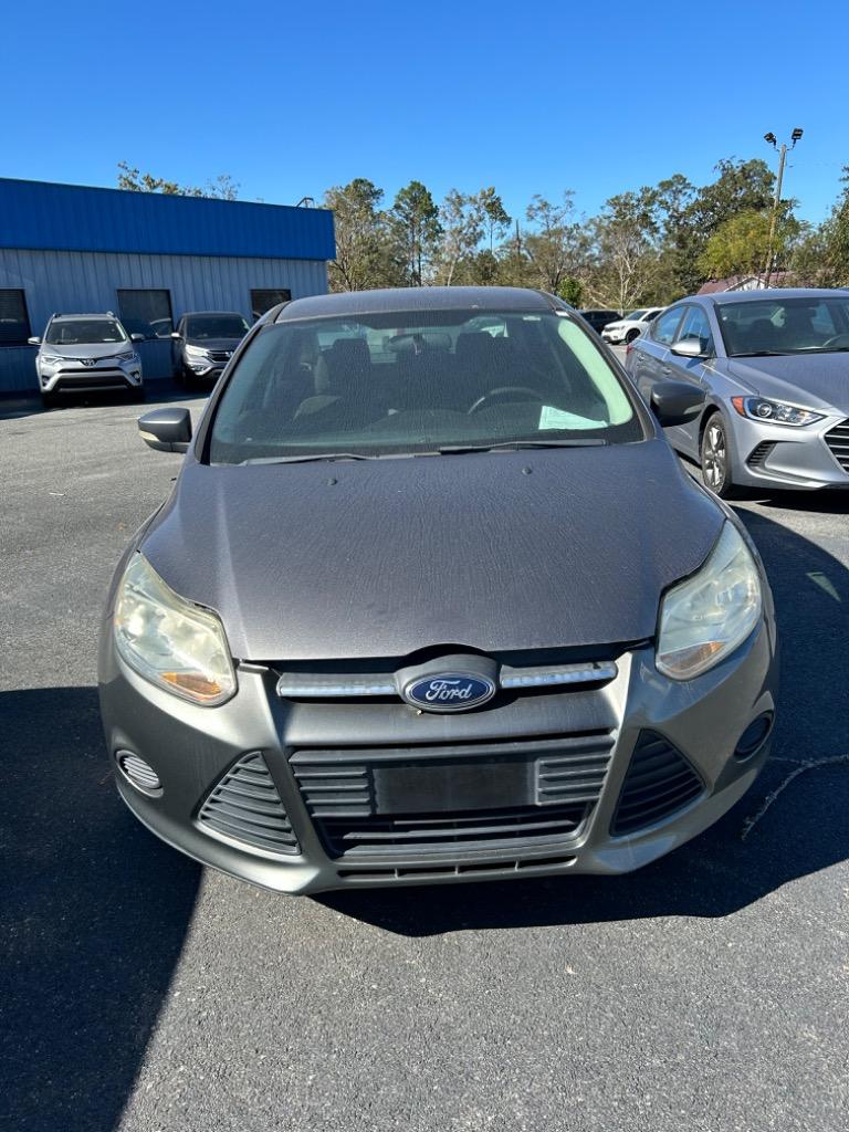 2013 Ford Focus SE's photo