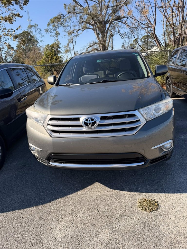 2012 Toyota Highlander Base's photo