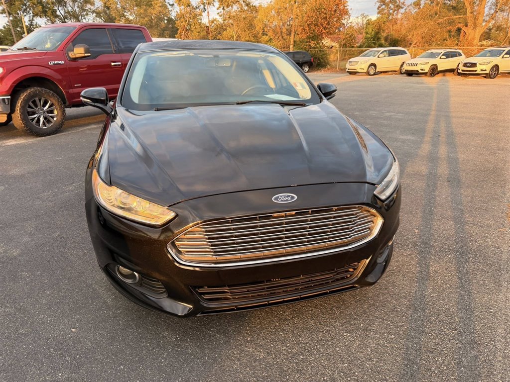 2015 Ford Fusion SE's photo