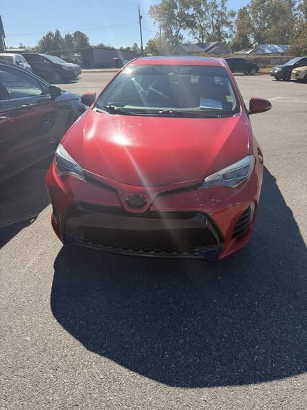 2017 Toyota Corolla SE's photo