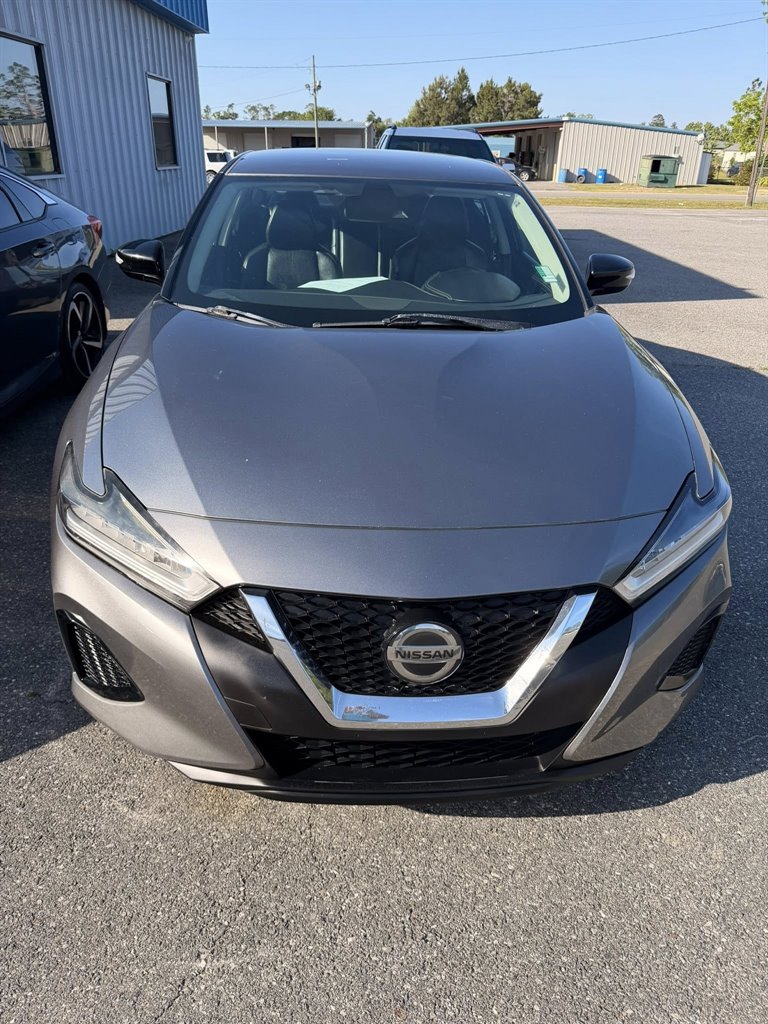 2020 Nissan Maxima SV's photo