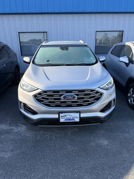 2019 Ford Edge SEL's photo