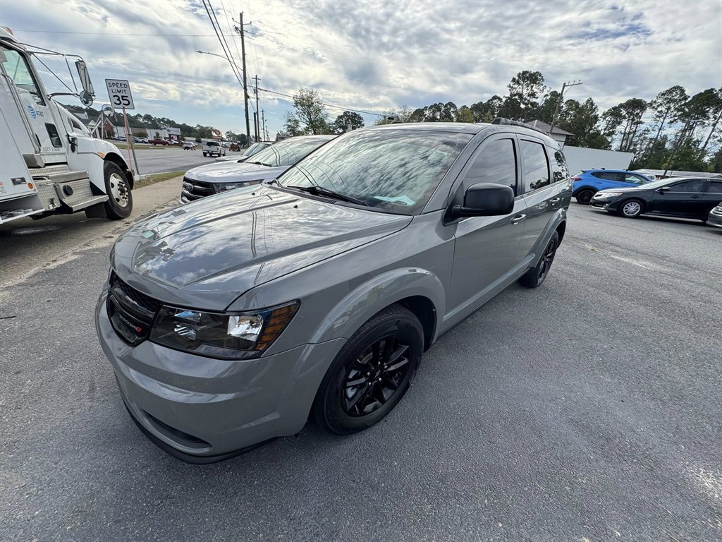 2020 Dodge Journey SE's photo